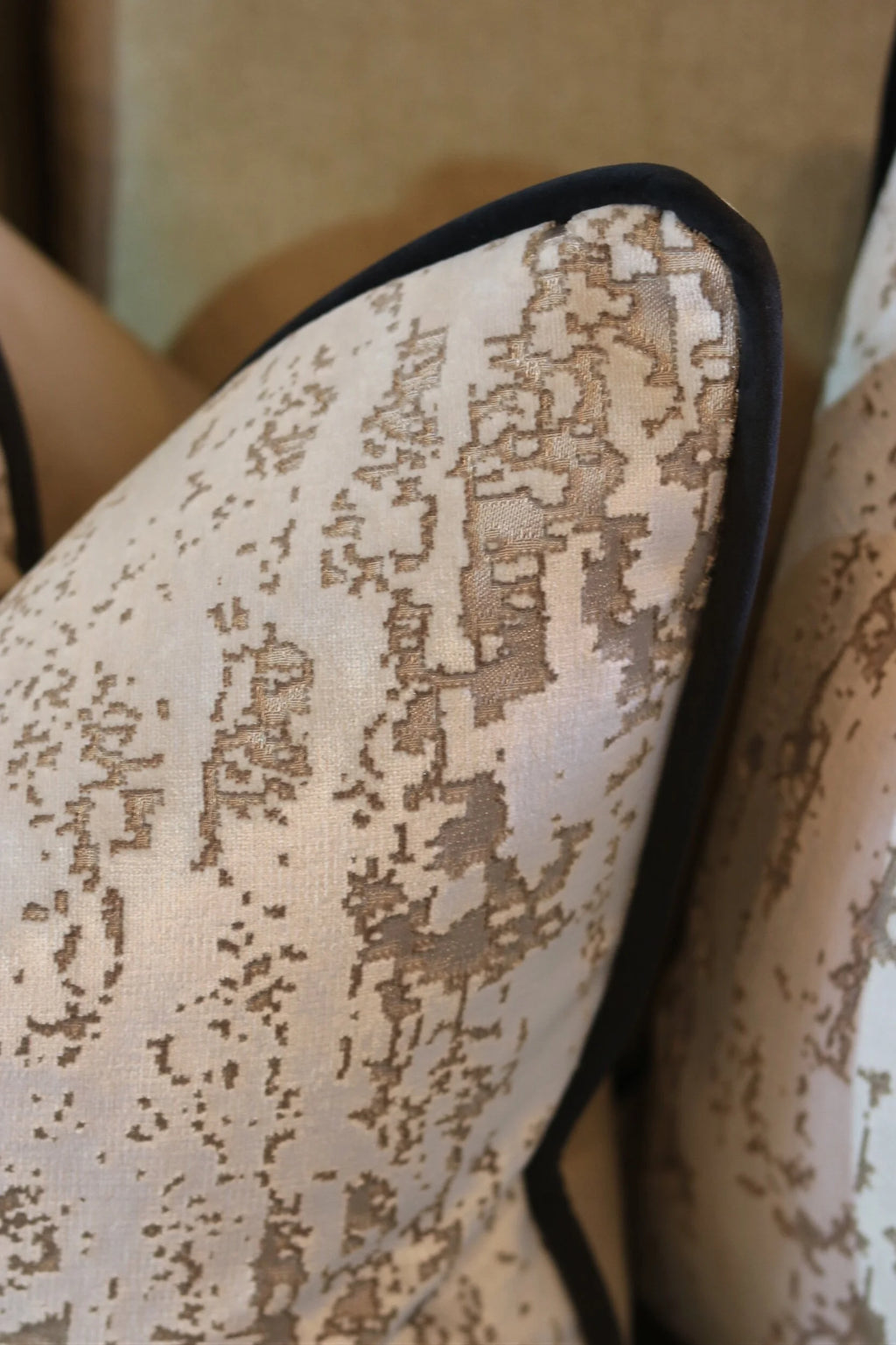 Grimaldi Moonbeam Cushion