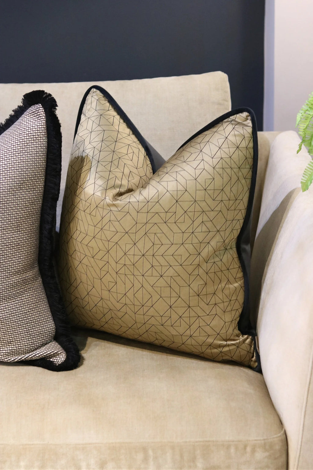 Ares Gold Cushion