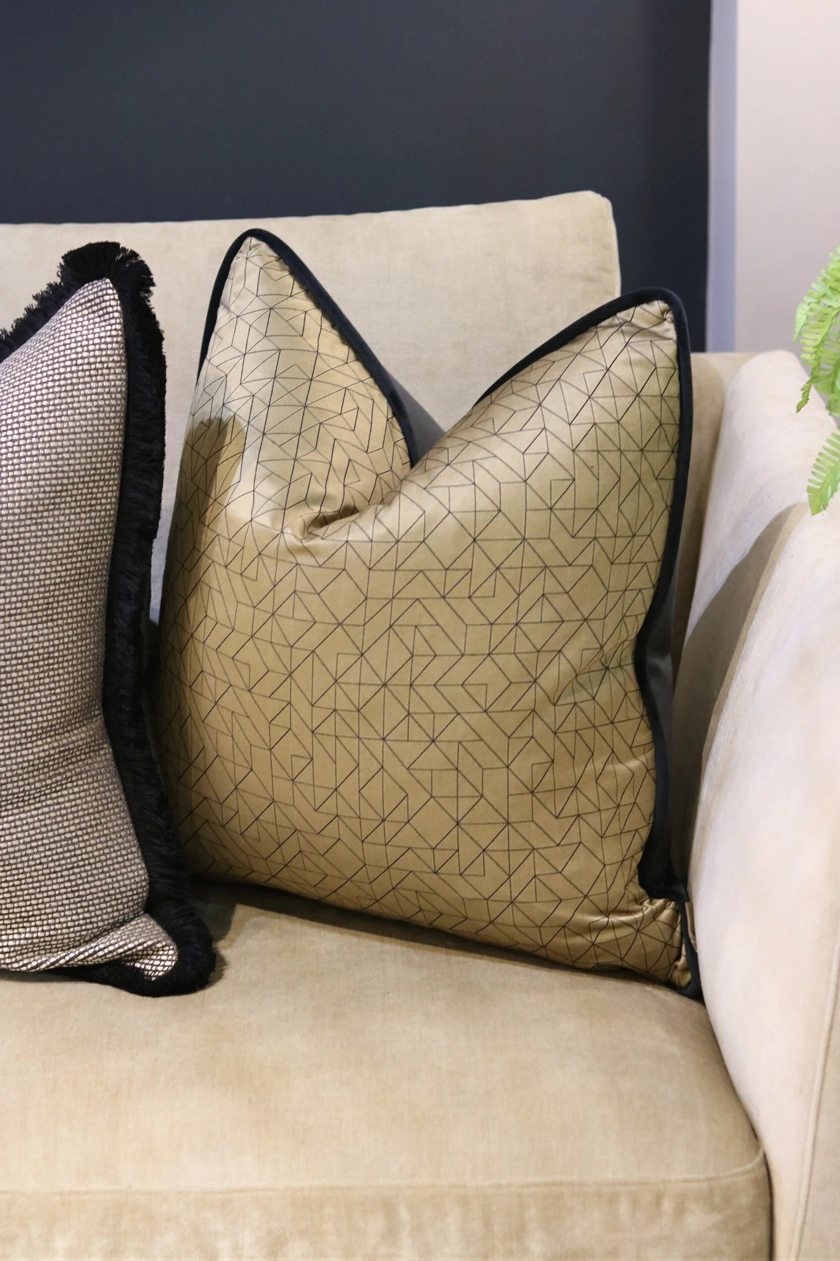 Ares Gold Cushion
