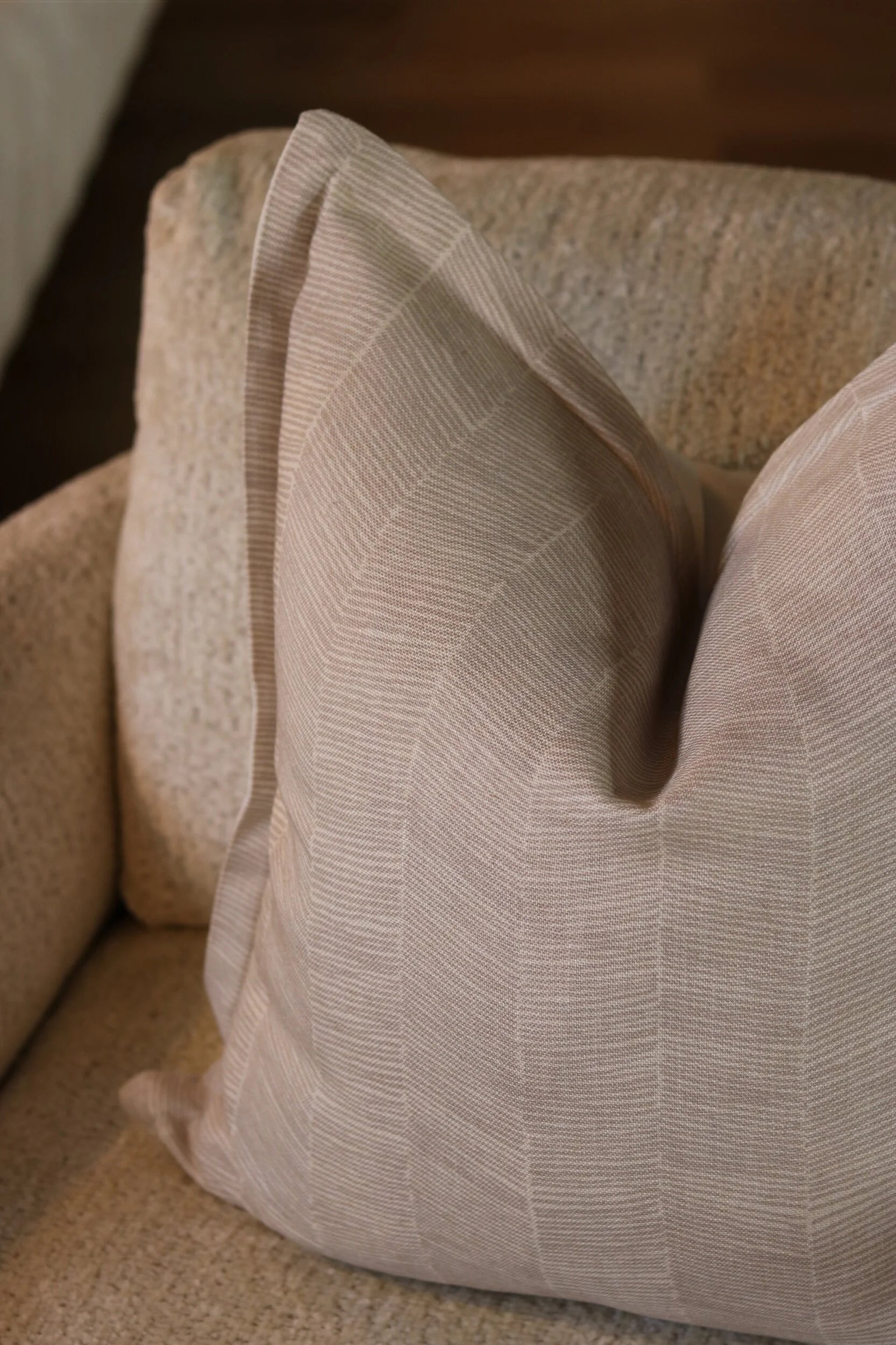 The Neutral Linen Sofa Cushion Set