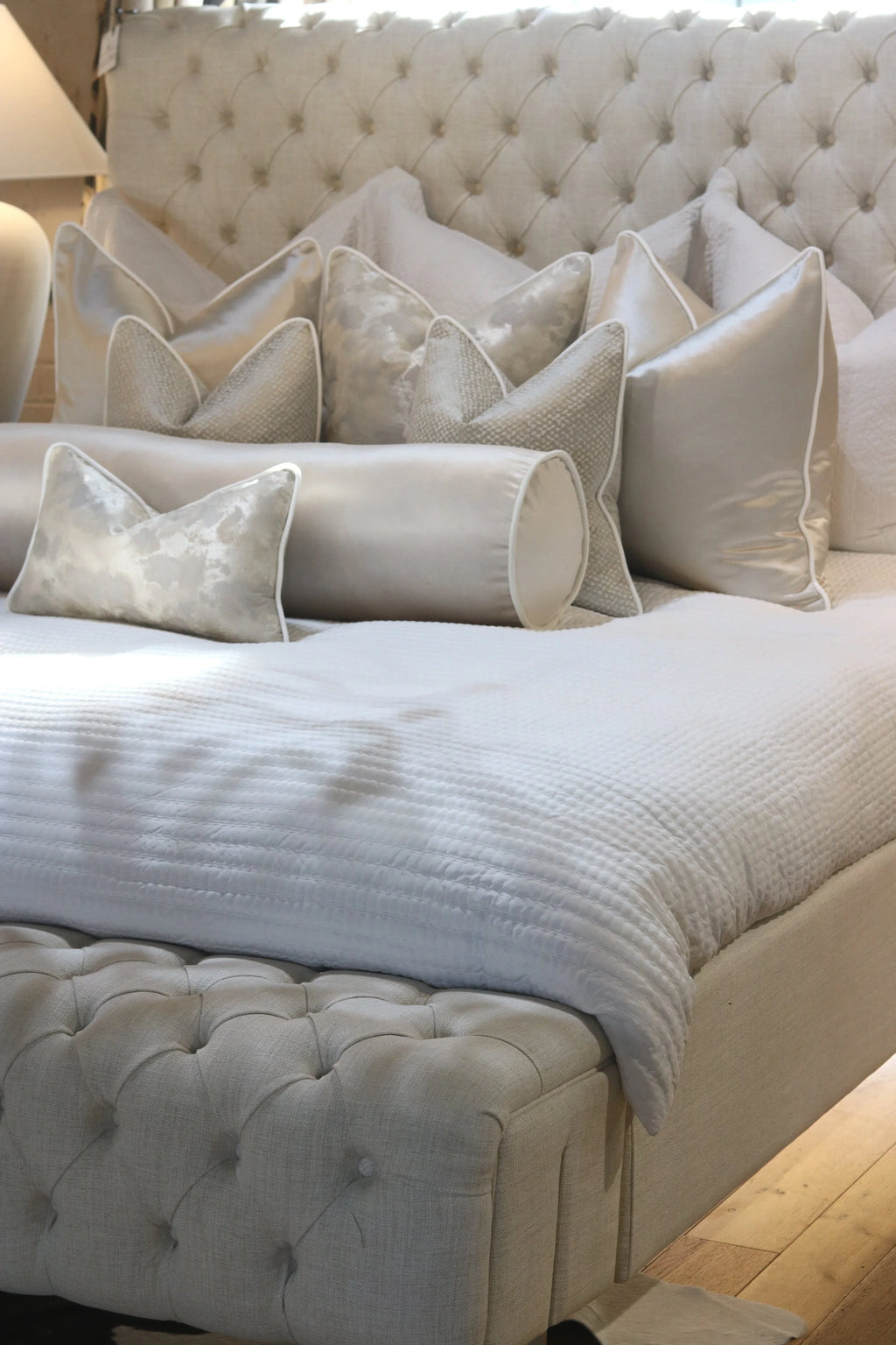 The Pearl Bed Cushion Set