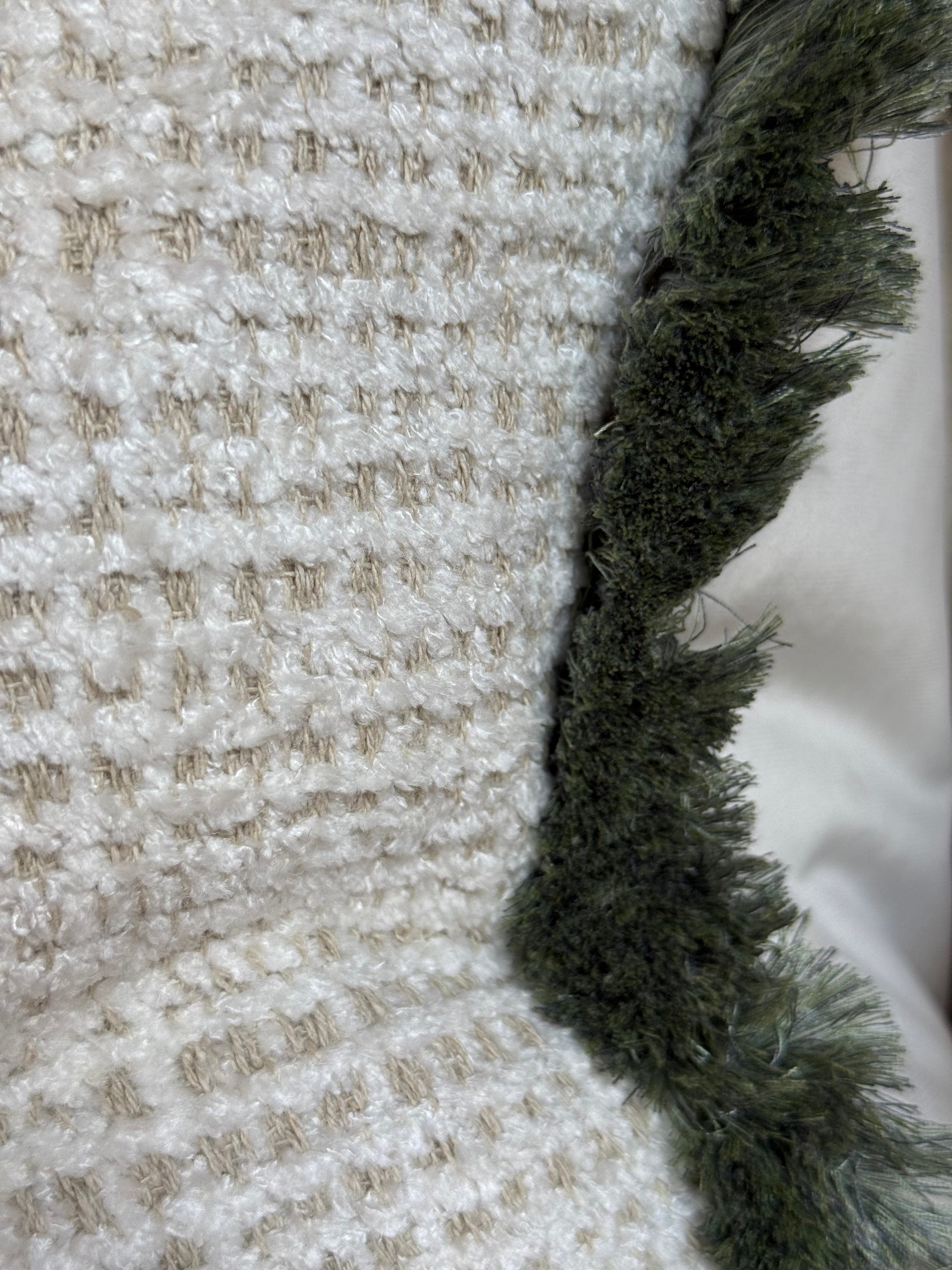 Barbudi Moonbeam Cushion