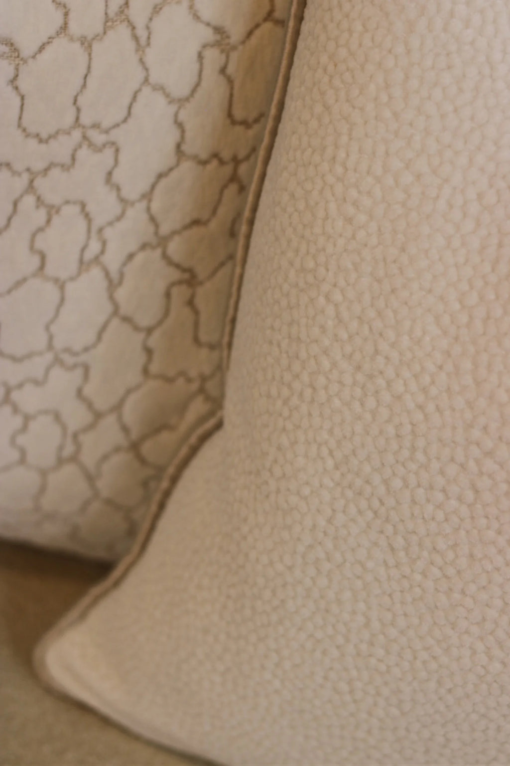 Rodin Chalk Cushion
