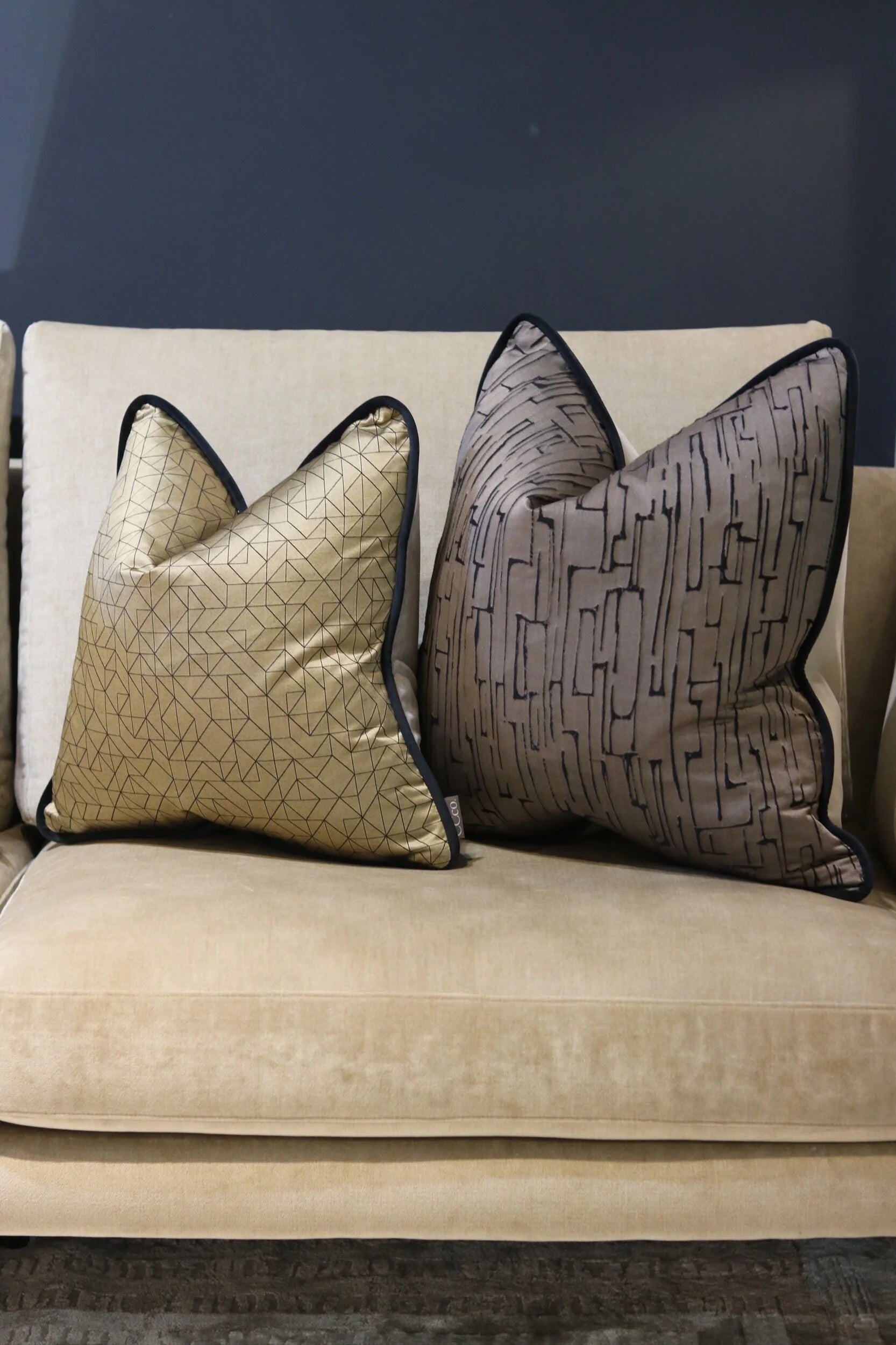 Hera Bark Cushion