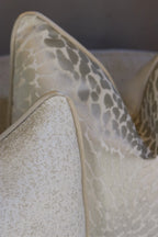 Lyric Pebble Cushion