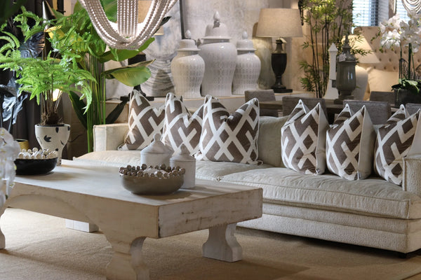 Agir Sofa