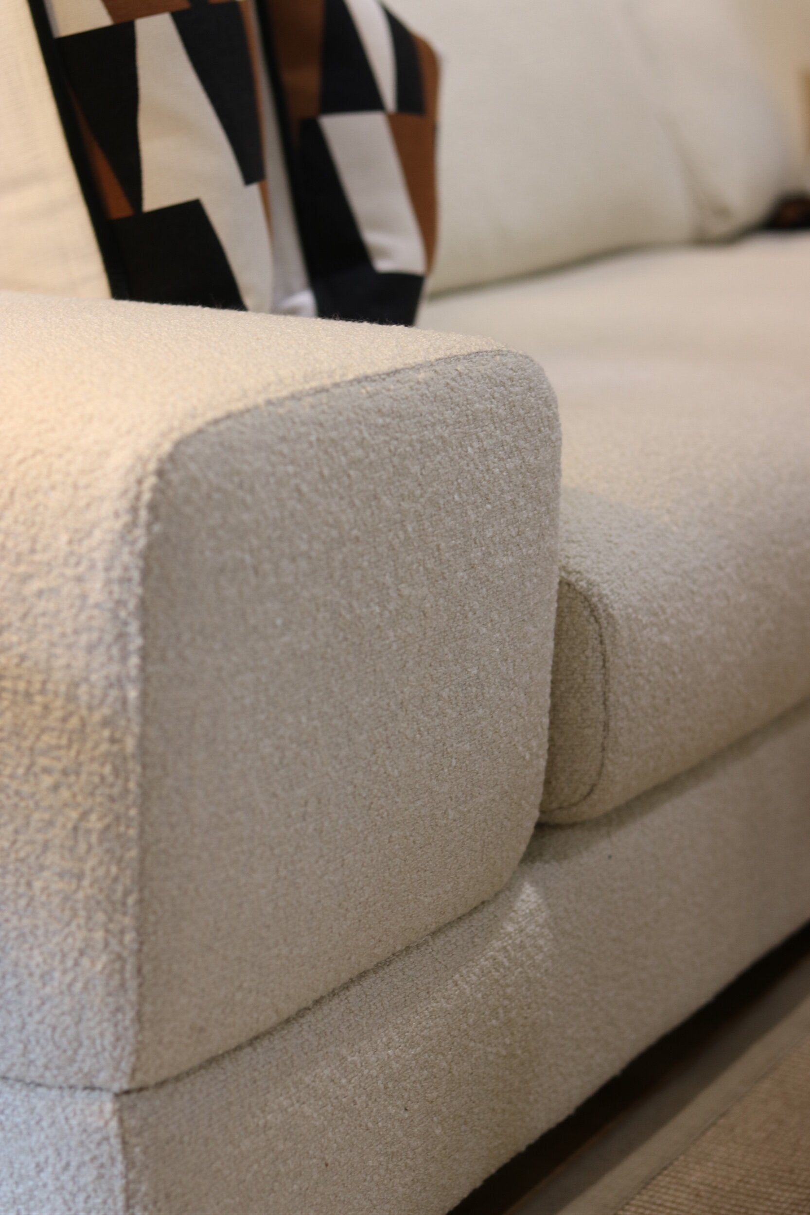 Cartago Sofa