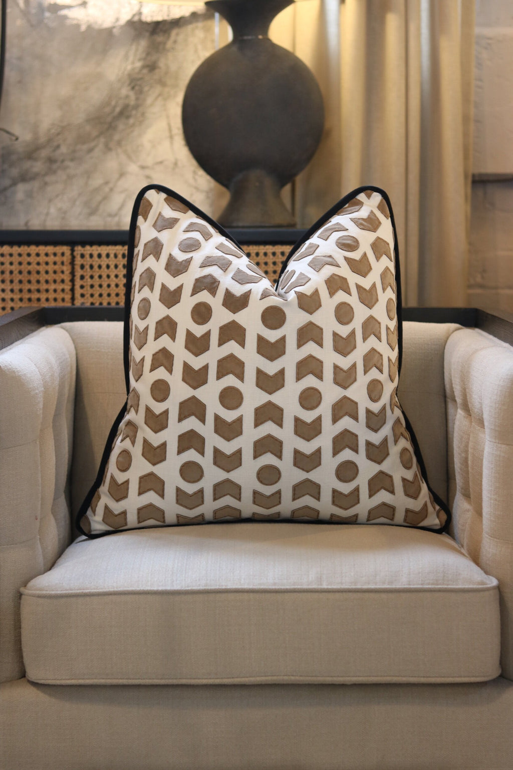 Arrowhead Tobacco Cushion