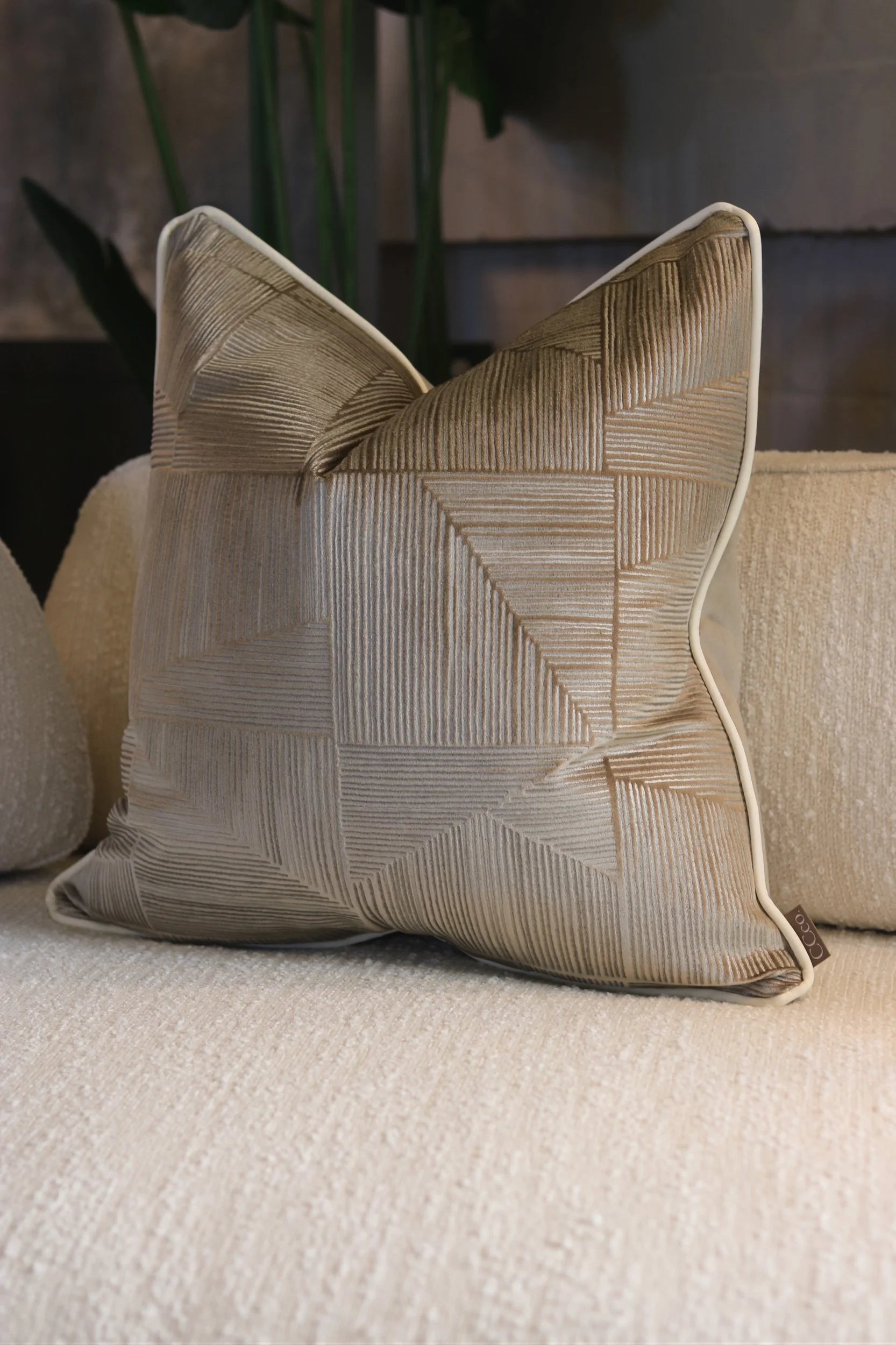 Takao Spice Cushion
