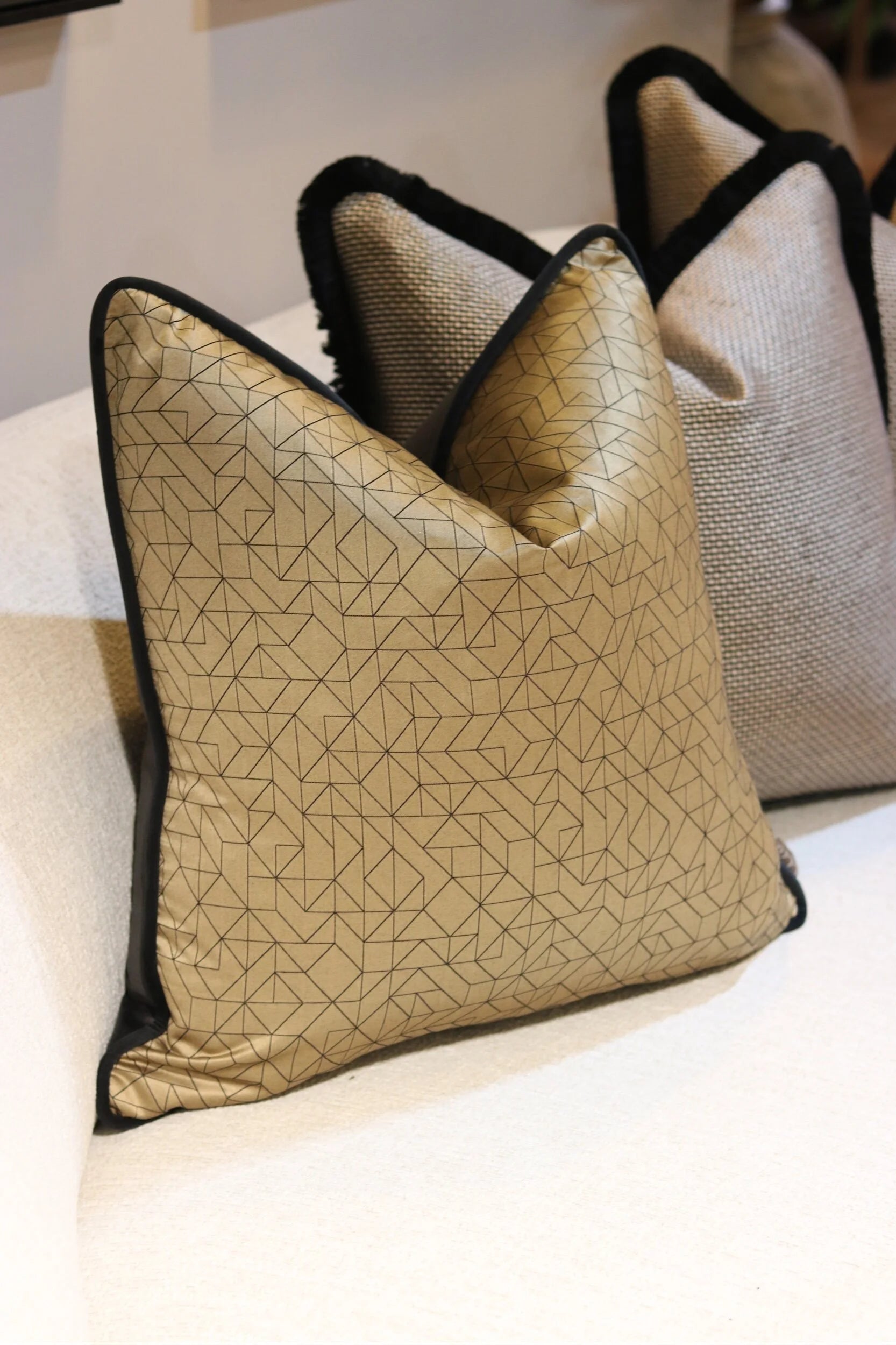 Ares Gold Cushion