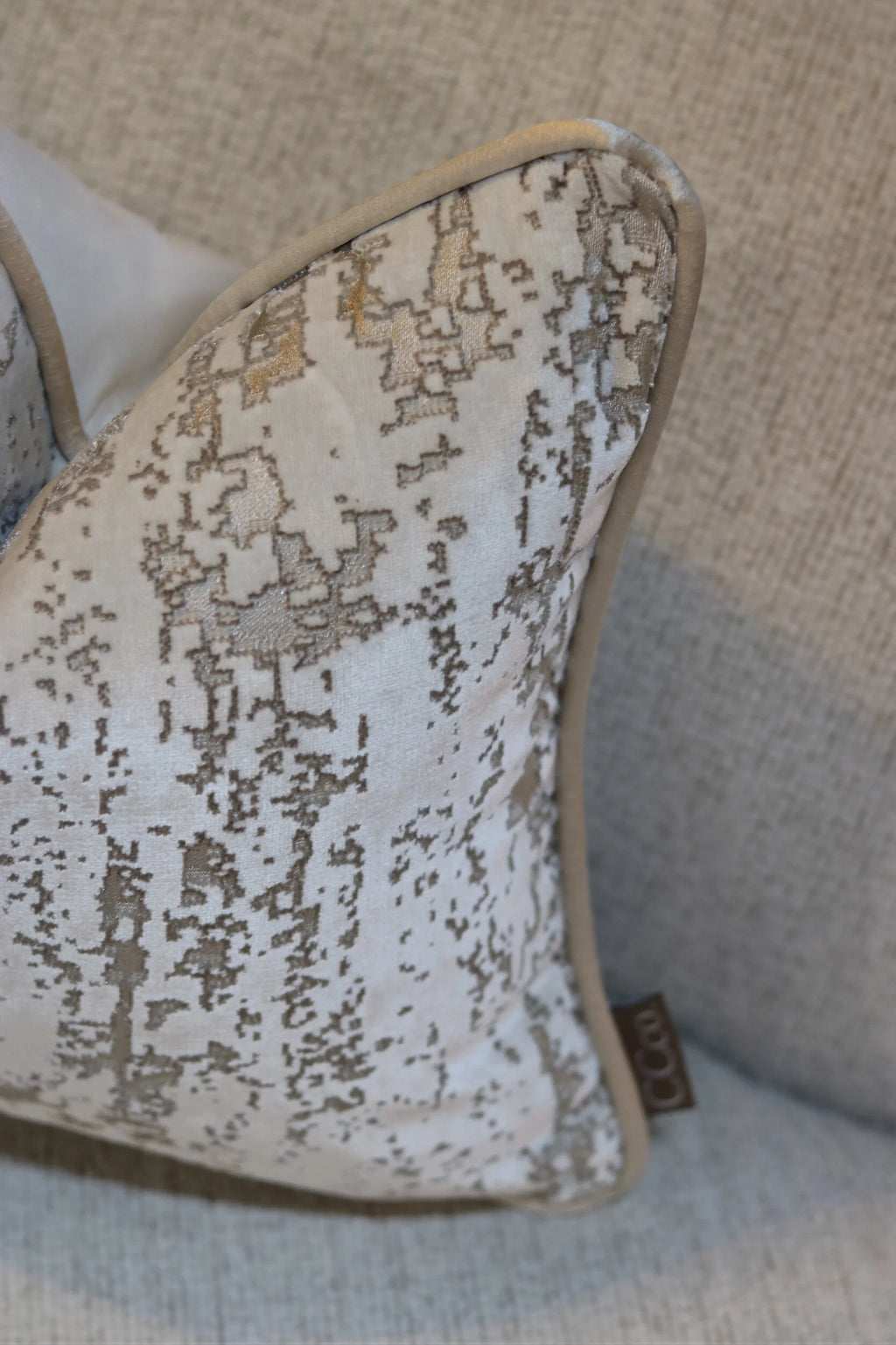 Grimaldi Moonbeam Cushion