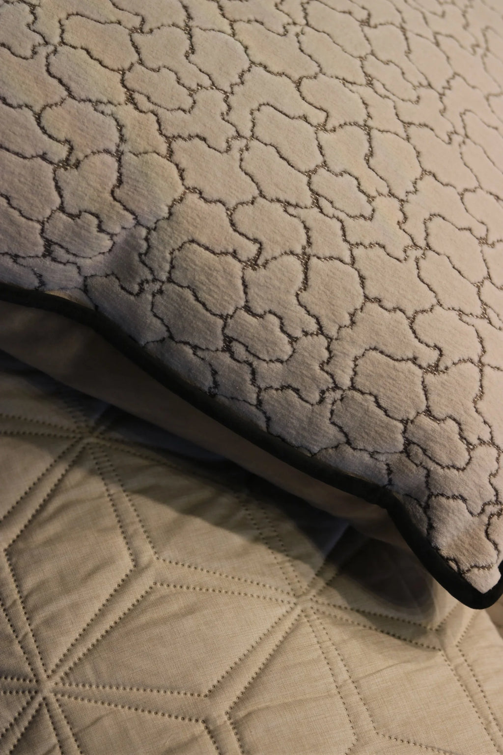 Rockliffe Stone Bed Cushion Set