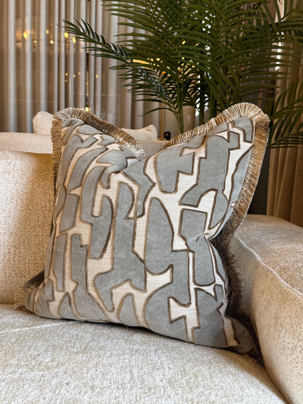 Serac Tide Cushion