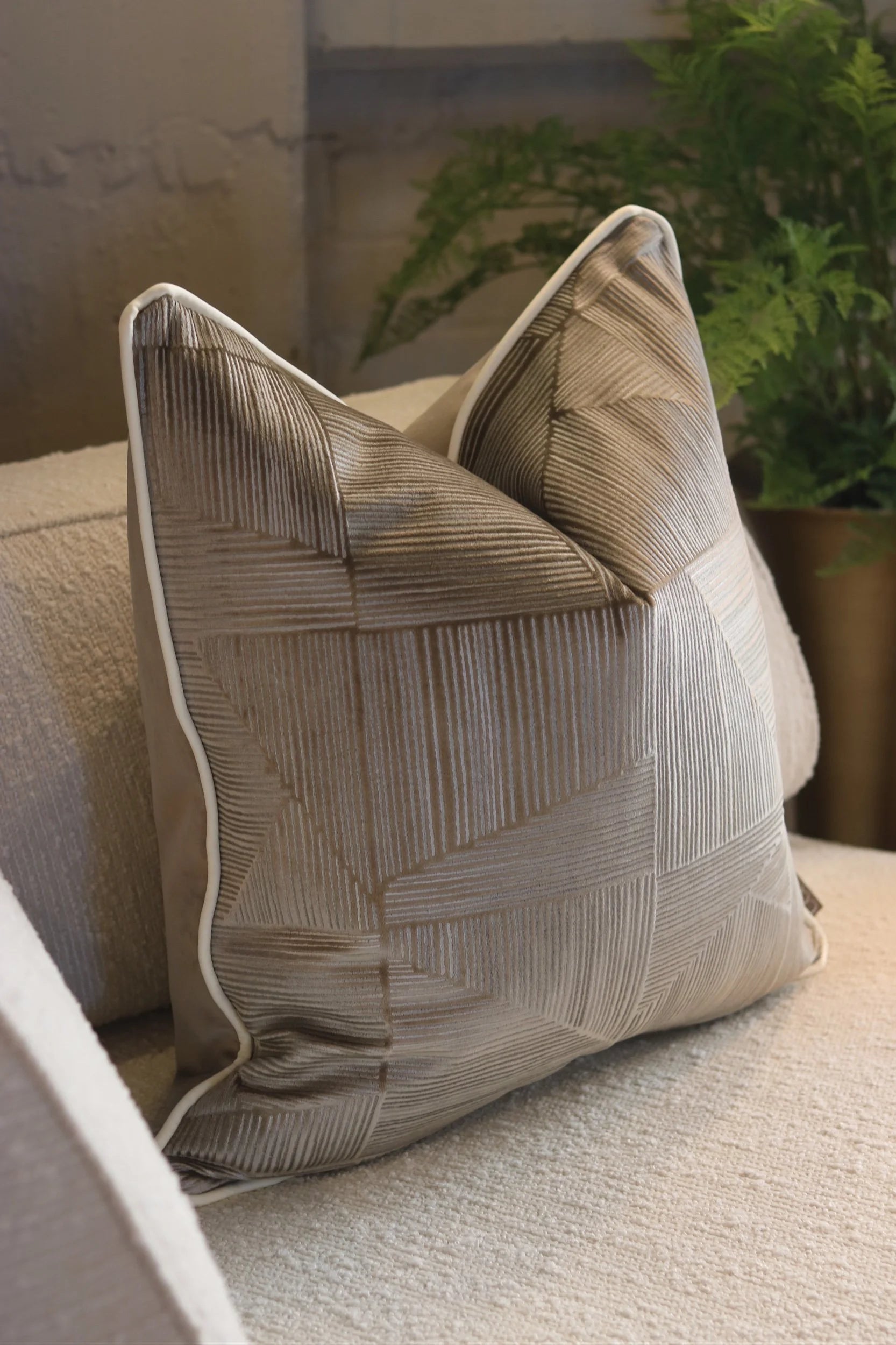 Takao Spice Cushion