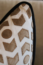 Arrowhead Tobacco Cushion