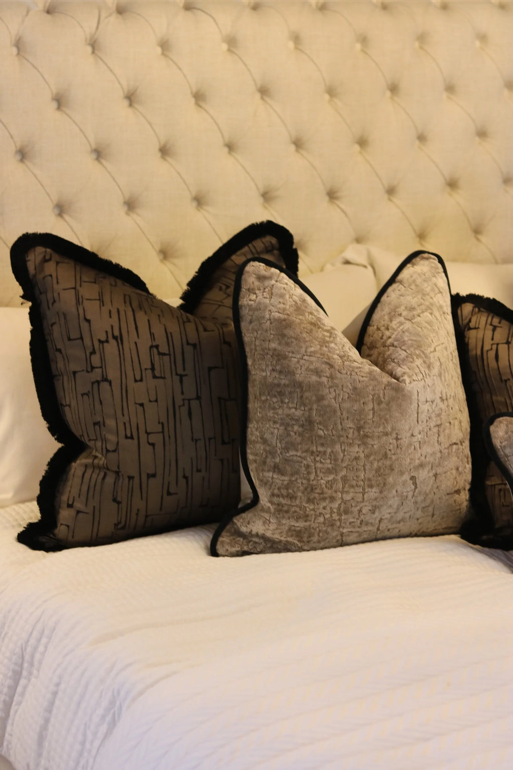 Ellice Moonbeam Bed Set