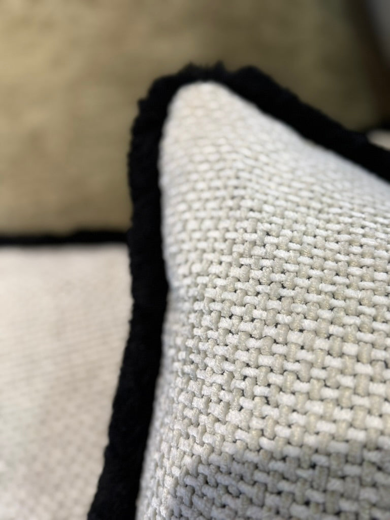 Ex-Display 20" Gormley Linen Cushion