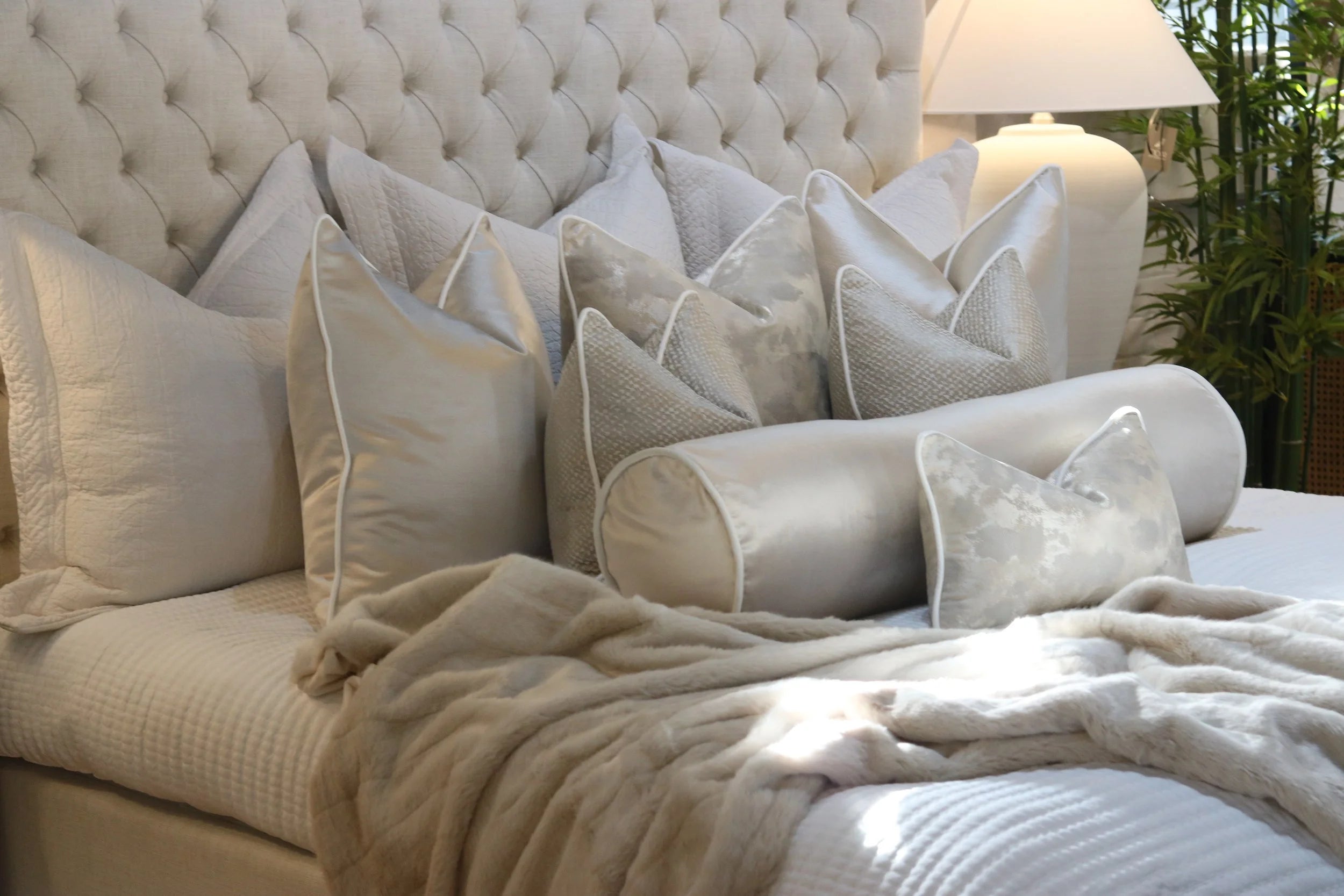 The Pearl Bed Cushion Set