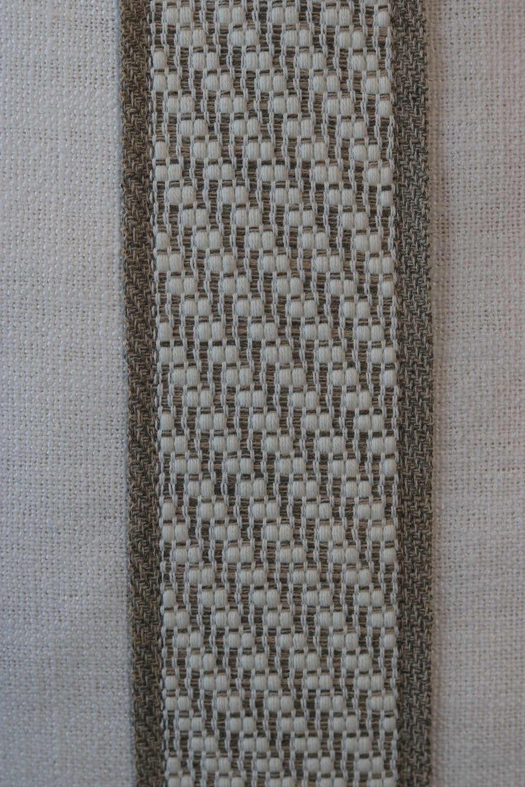 Tubai Linen Cushion