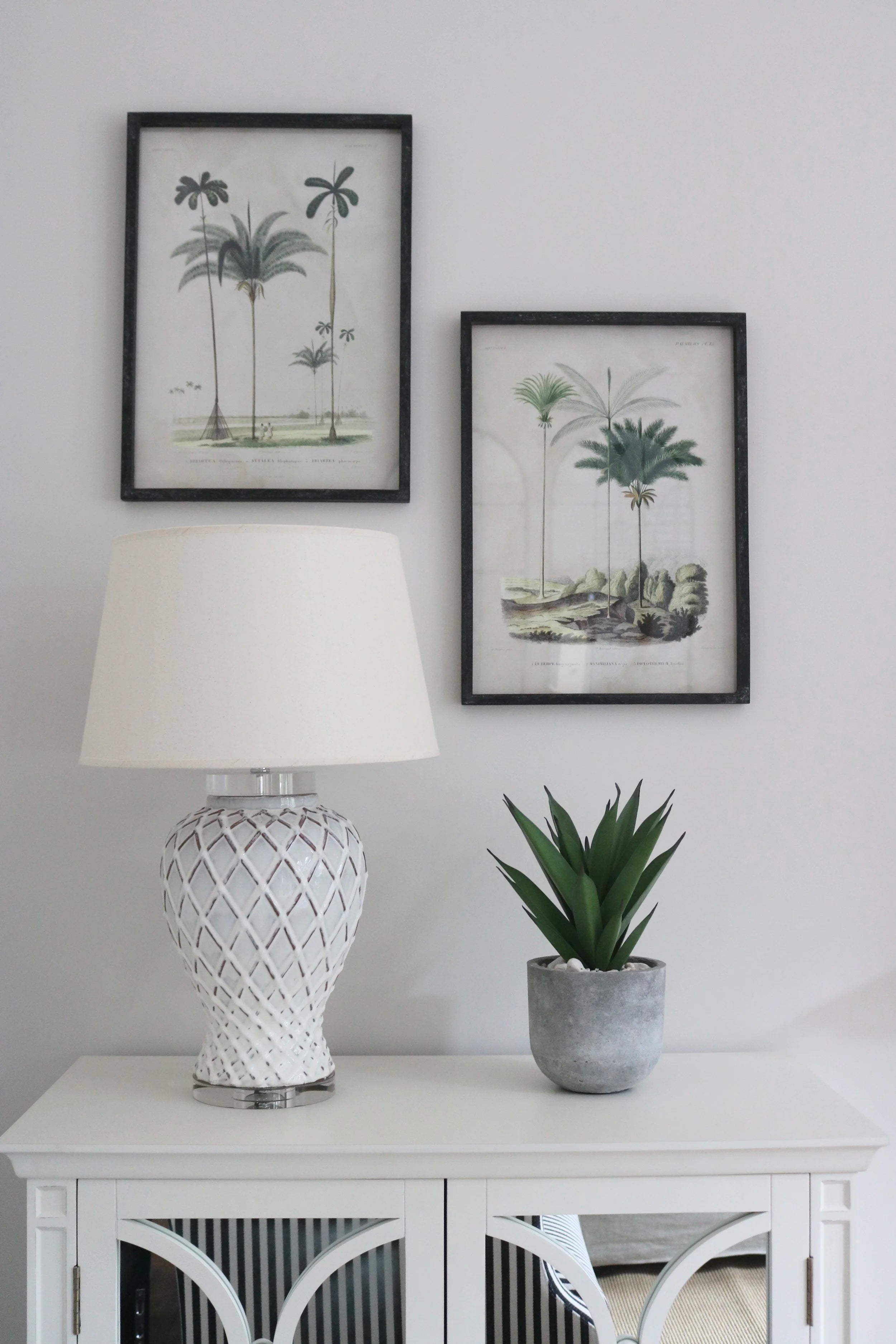 Diagonal Pattern Lamp