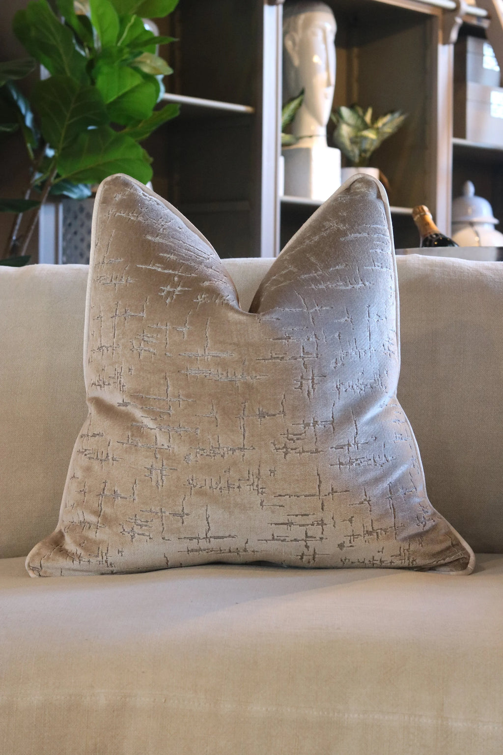Lilou Champagne Cushion
