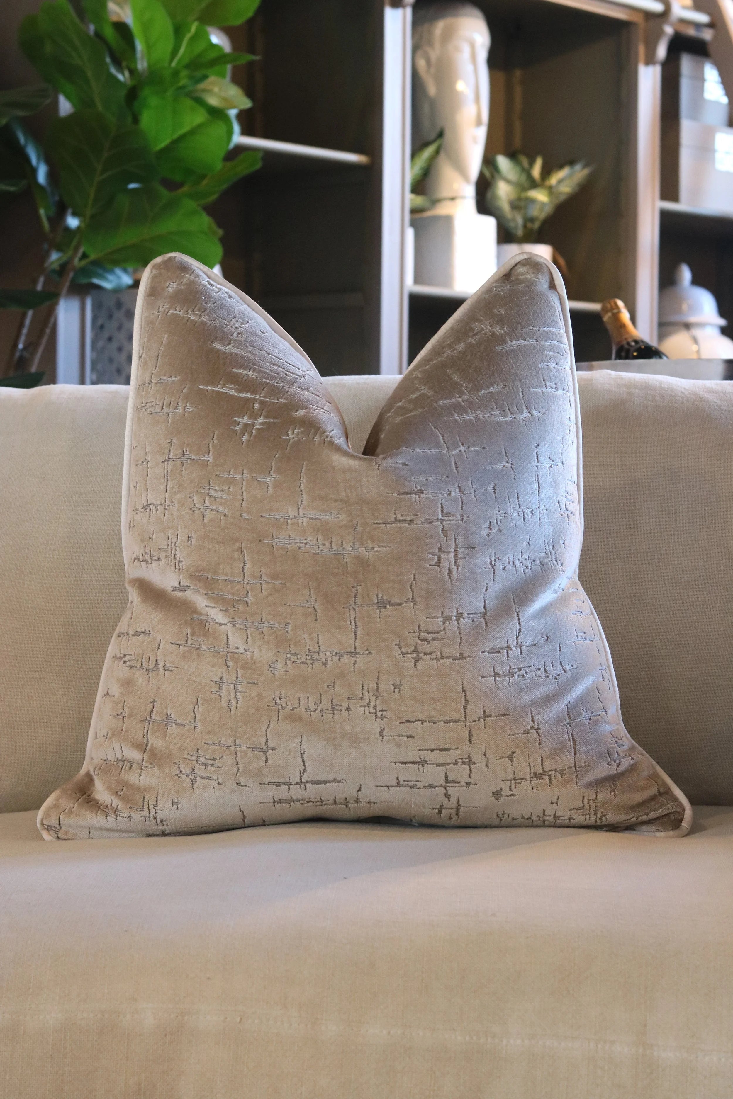 Lilou Champagne Cushion