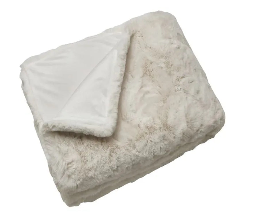Extra Soft Cream Fur Throw