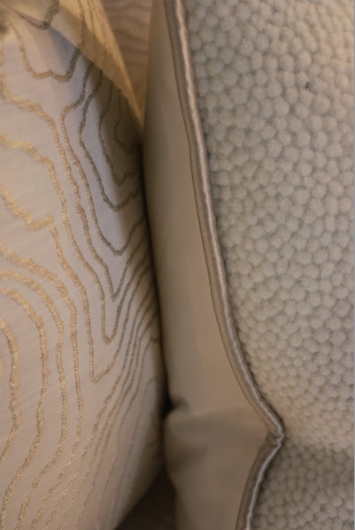 Beau Chalk Bed Cushion Set