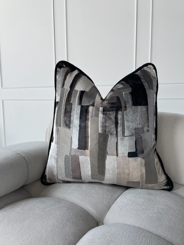 Quadrata Mercury Cushion