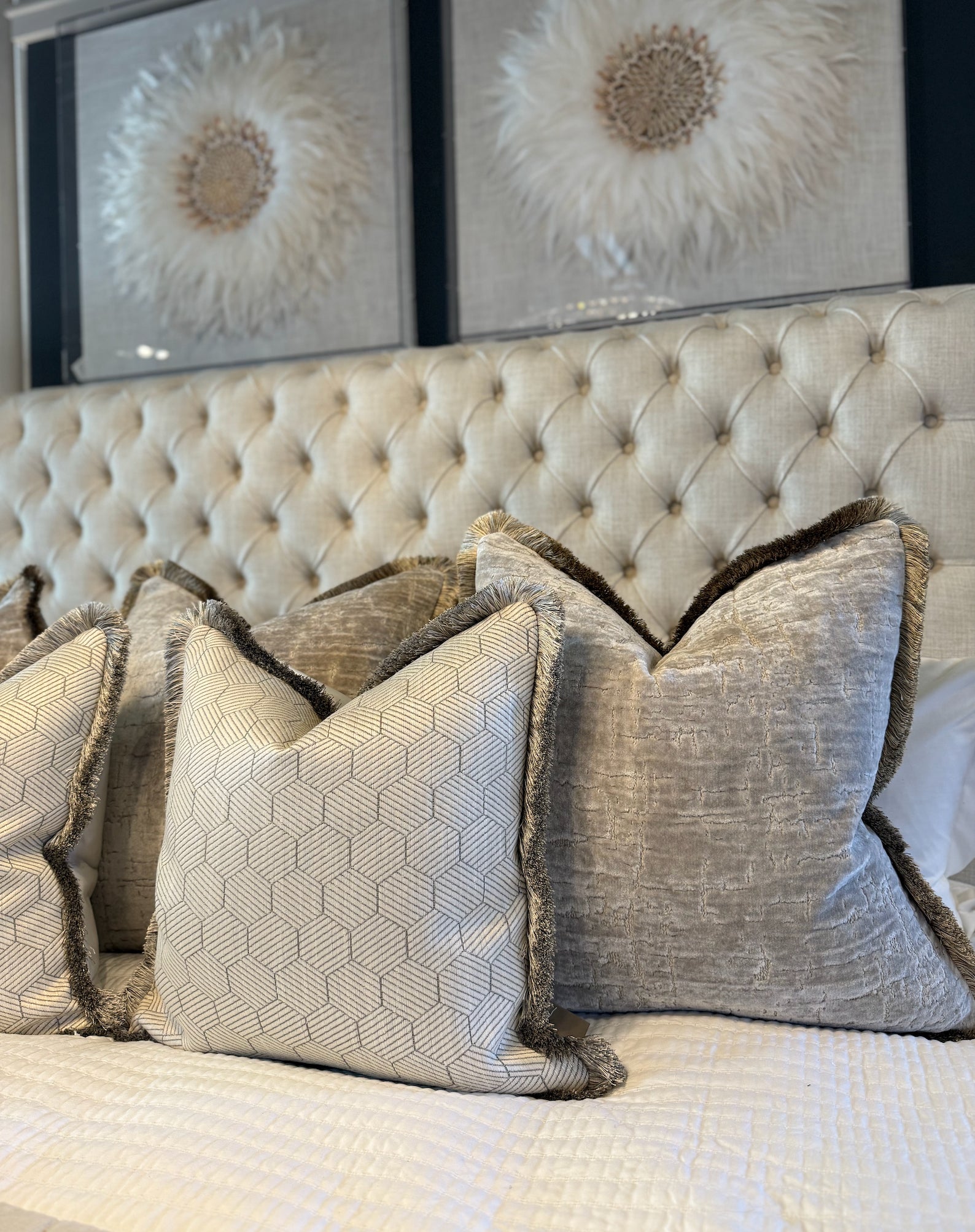 Inza Luxury Bed Cushion Set