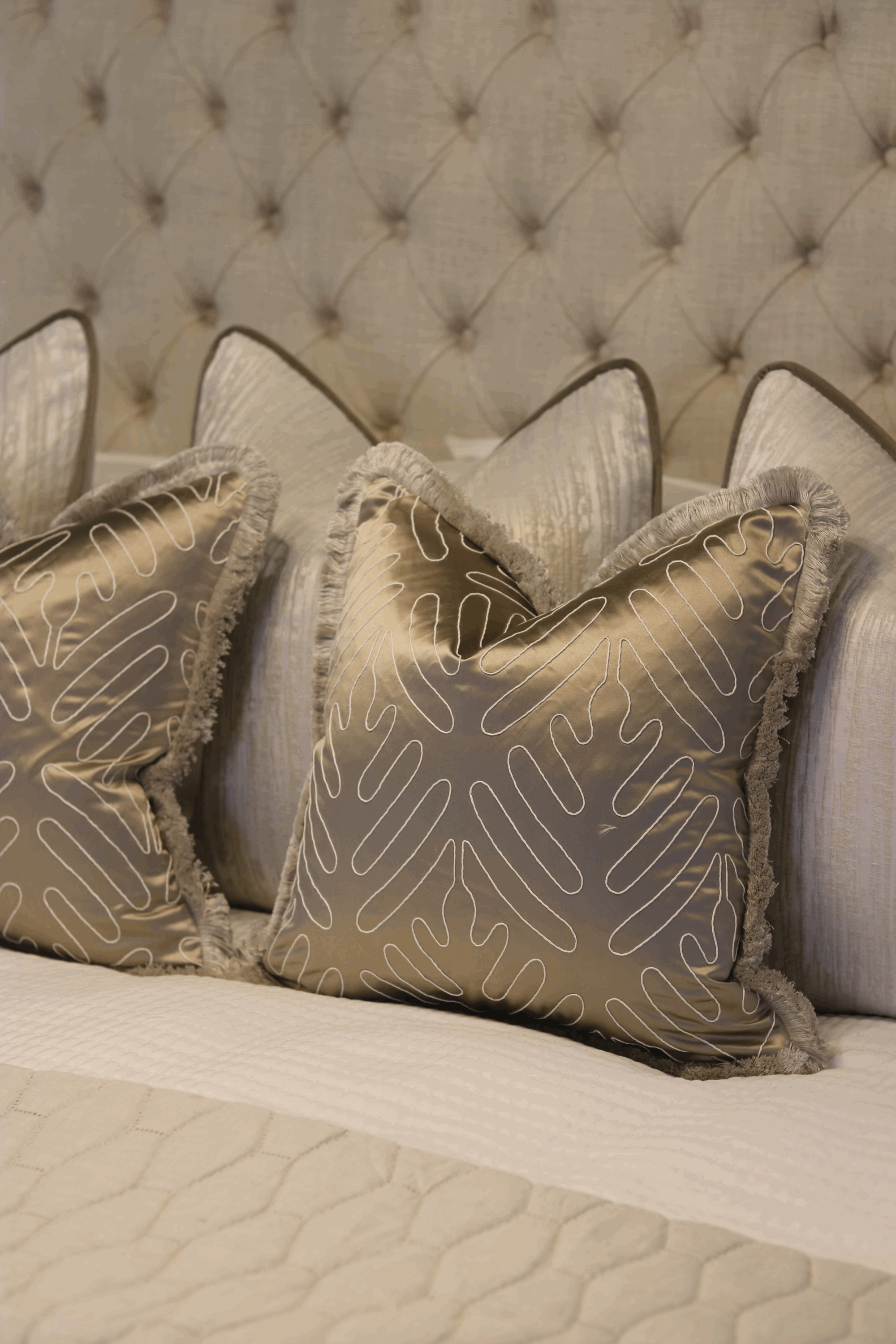Limited Edition 'Thornby Ivory' Bed Cushion Set