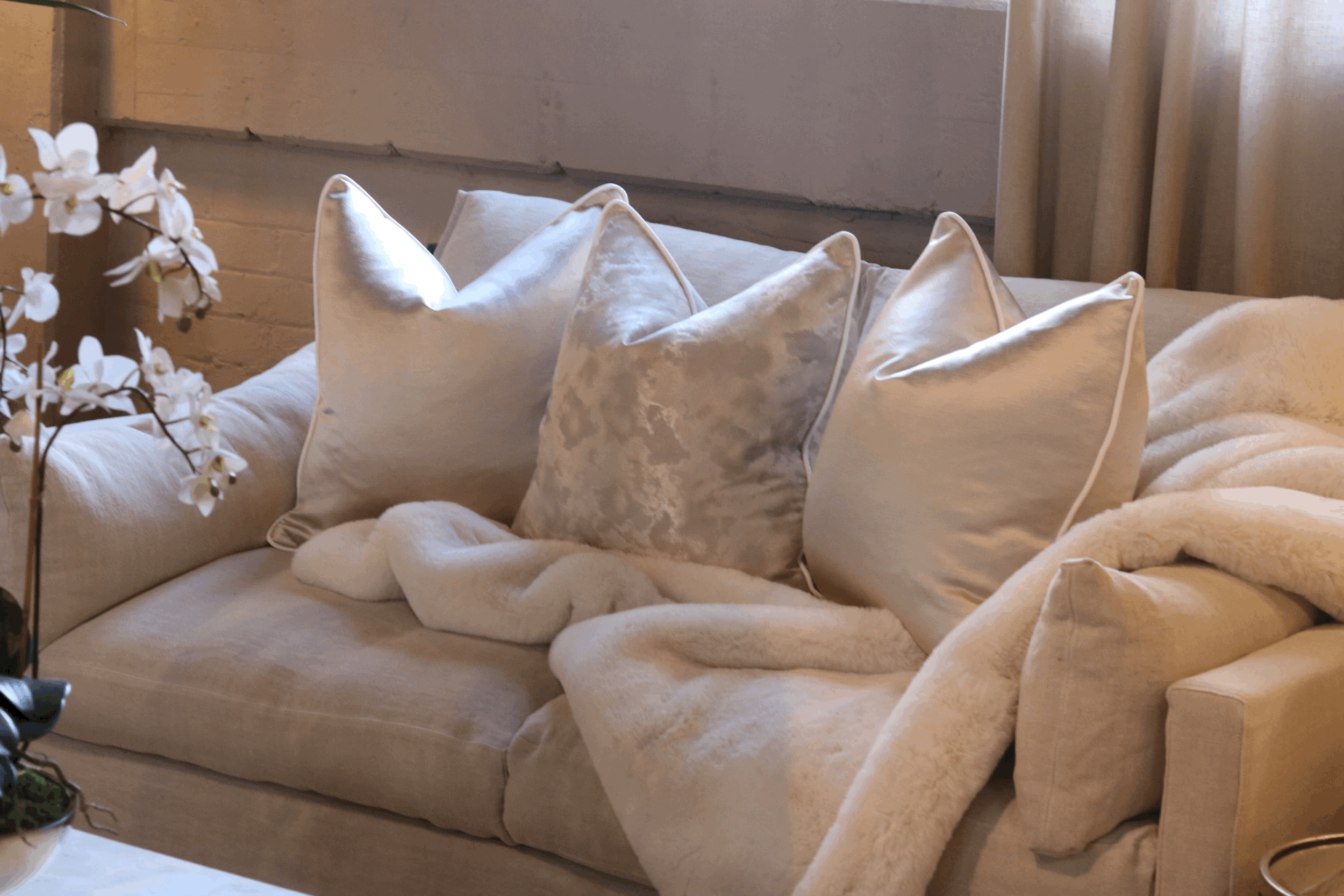 The Pearl Sofa Cushion Set