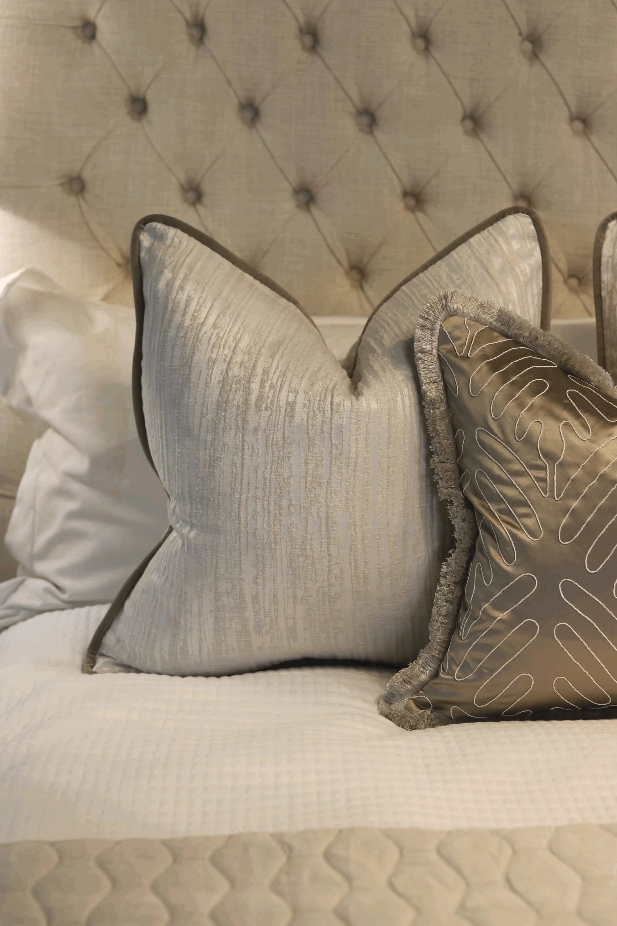 Thornby Ivory Cushion